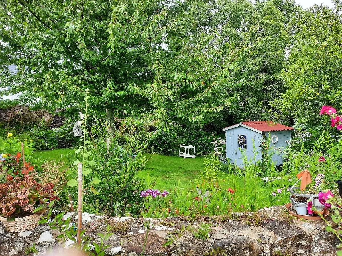 Maison Accueillante A Cleden-Cap-Sizun Avec Jardin Clos France