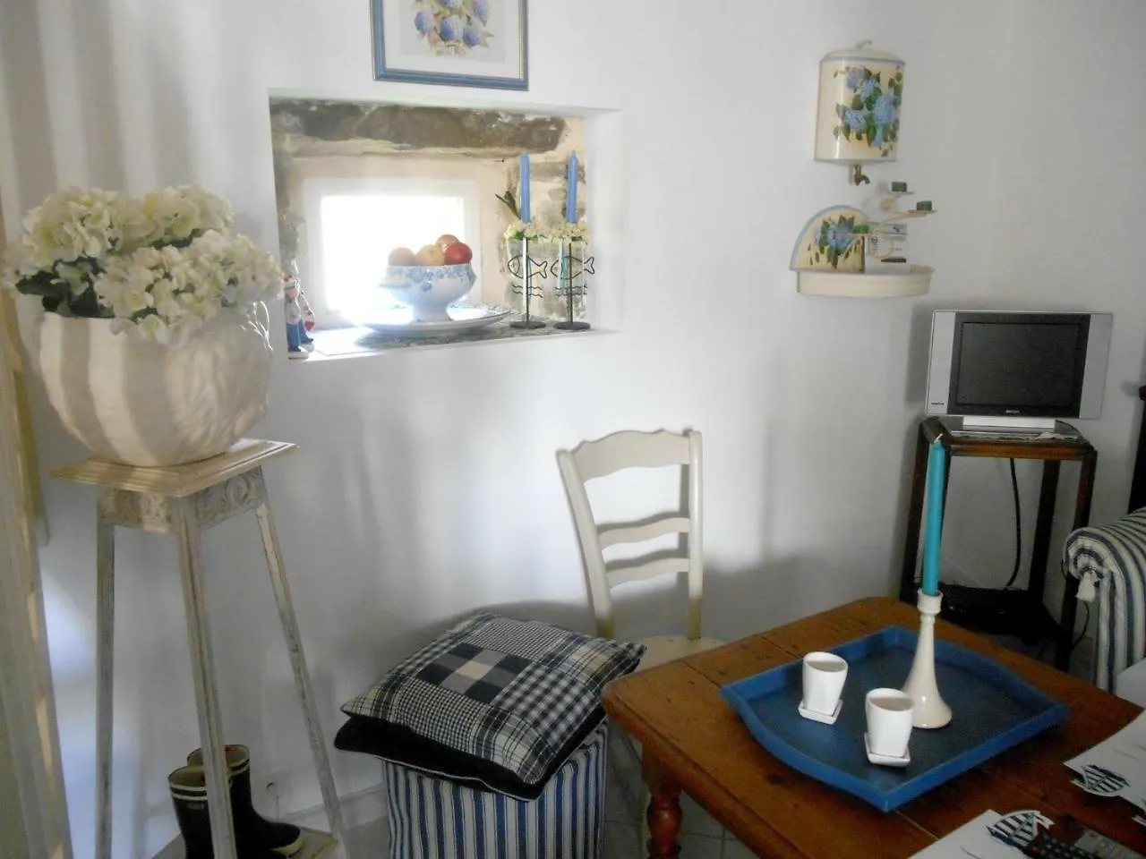 Holiday home Maison Accueillante A Cleden-Cap-Sizun Avec Jardin Clos